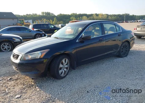2010 Honda Accord 2.4 Ex-L z USA, uszkodzony, nr VIN 1HGCP2F80AA124199